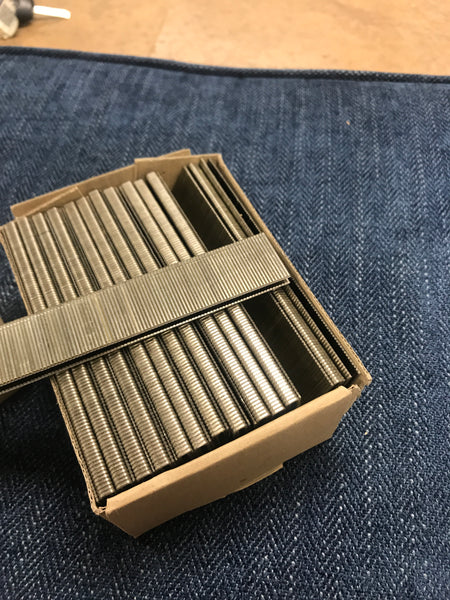 90/25 stainless steel staples